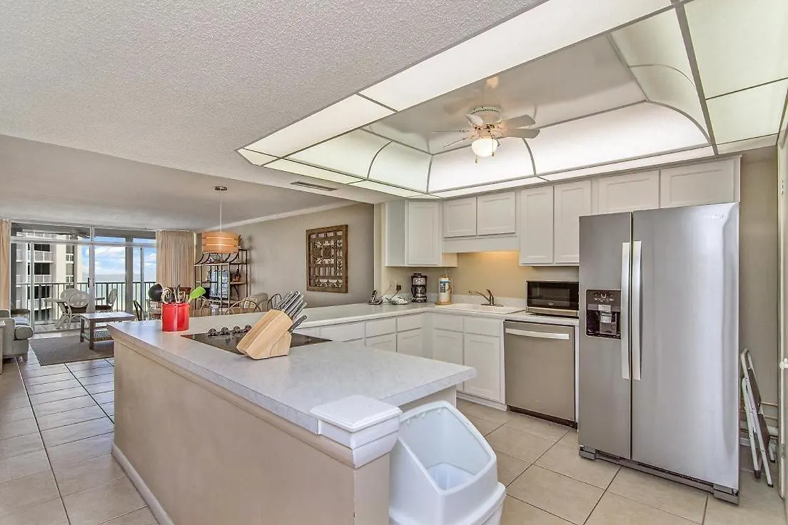 2042 Shoreline Towers - Gulf-View Condo With Free Beach Setup Destin