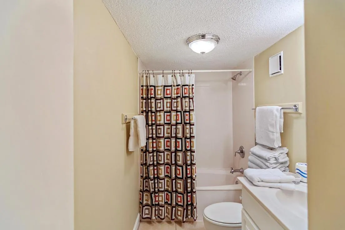 Holiday home 2042 Shoreline Towers - Gulf-View Condo With Free Beach Setup Destin