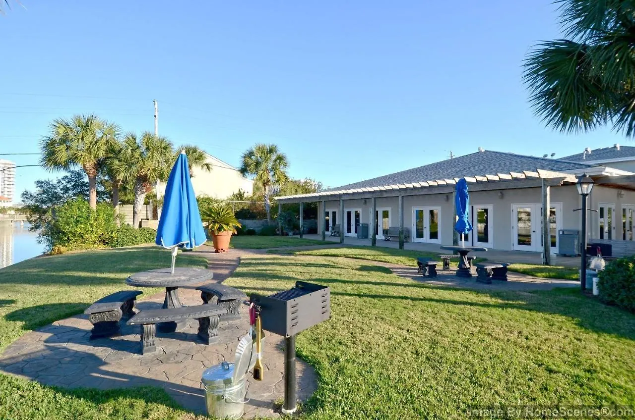 Holiday home 2042 Shoreline Towers - Gulf-View Condo With Free Beach Setup Destin United States
