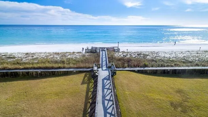 Holiday home 2042 Shoreline Towers - Gulf-View Condo With Free Beach Setup Destin